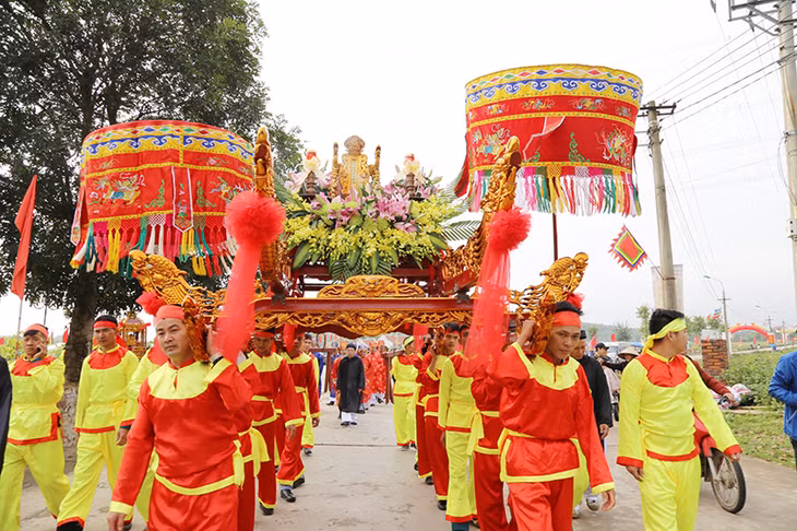 Nghi lễ rước nước được tổ chức trang trọng, hoành tráng.