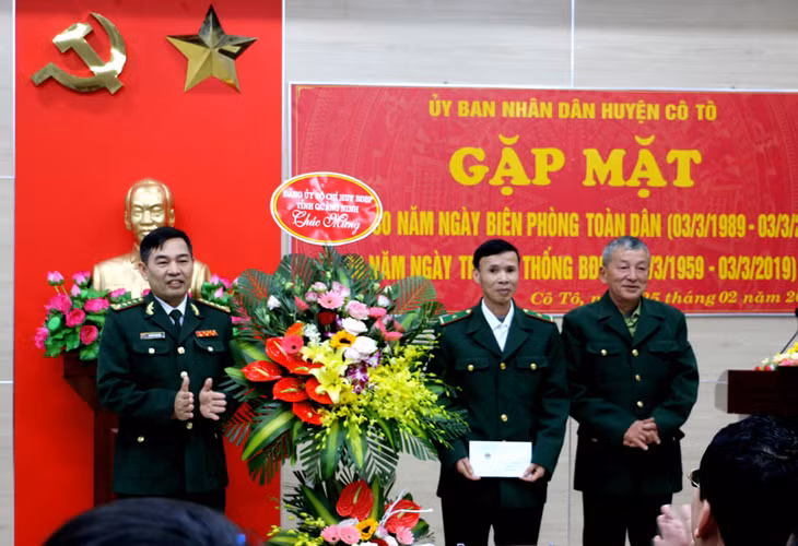 Đại tá Nguyễn Thanh Hải – Phó Chính ủy BĐBP tỉ ... ện nhân dịp kỷ niệm Ngày truyền thống BĐBP.