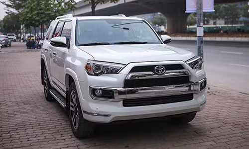 Toyota 4Runner 2018 bản Limited nhập khẩu tư nhân về Việt Nam.