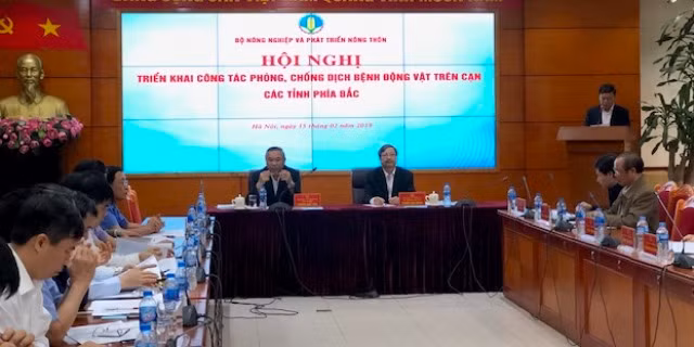 Hội nghị triển khai công tác phòng chống dịch bệnh động vật trên cạn các tỉnh phía Bắc. Ảnh: Hữu Vinh.