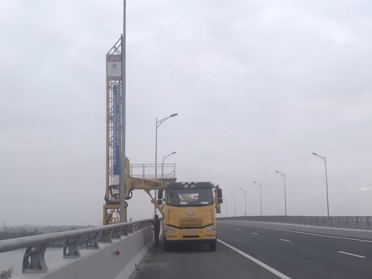 Công ty CP Xây dựng và Thương mại 909 kiểm tra công tác an toàn trên cao tốc 