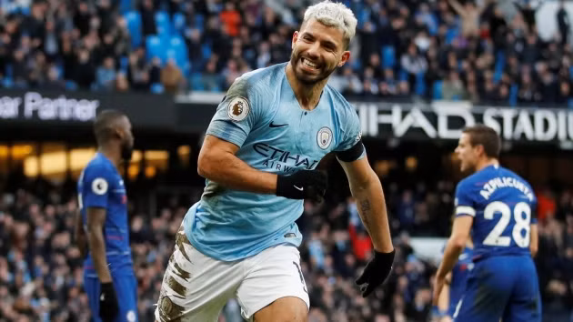  Aguero đã có cú hattrick thứ 11 qua đó sánh ngang huyền thoại Alan Shearer.