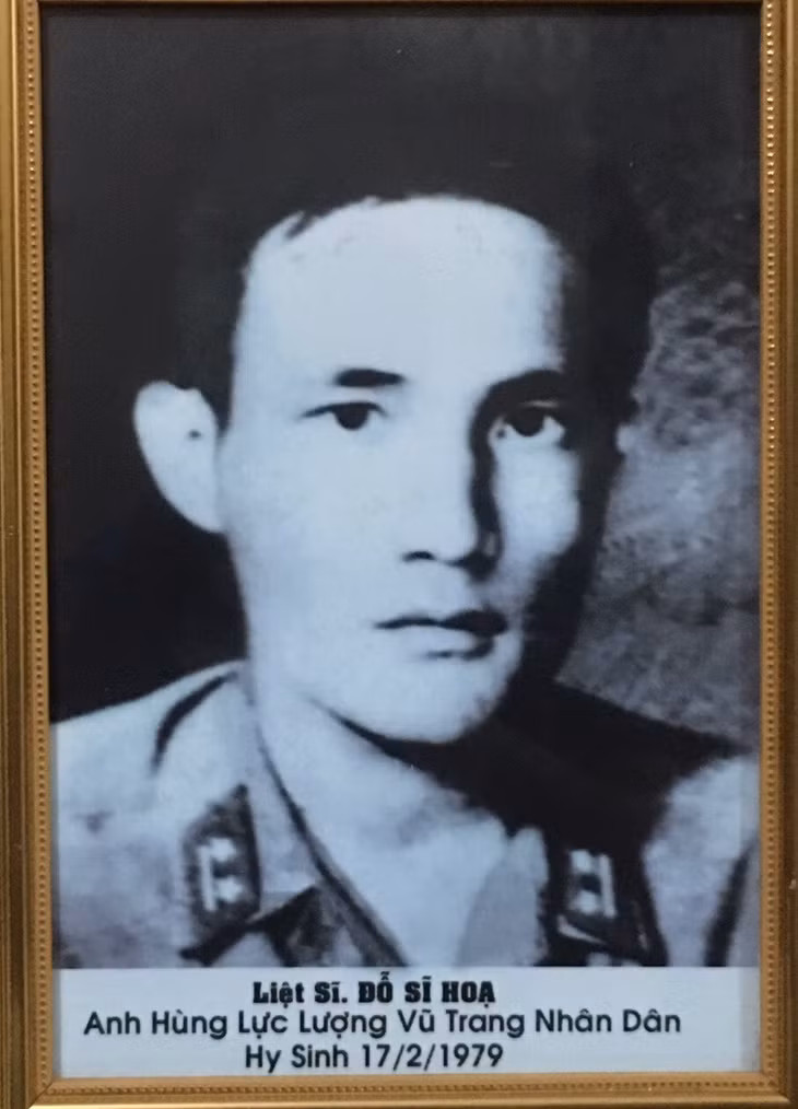  Di ảnh Anh hùng lực lượng vũ trang nhân dân, Đồn phó đồn Pò Hèn Đỗ Sĩ Họa.
