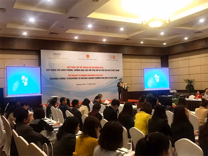 Quang cảnh buổi hội thảo.