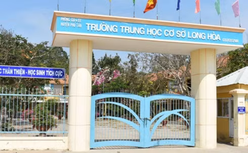 Trường THCS Long Hòa, nơi xảy ra vụ việc. Ảnh: vov.vn