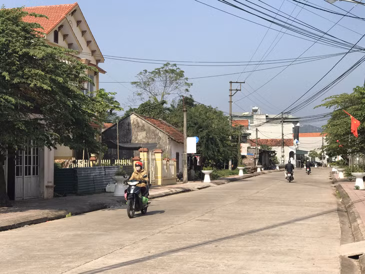 Đường phố huyện Tiên Yên ngày càng khang trang sạch đẹp và hiện đại hơn 