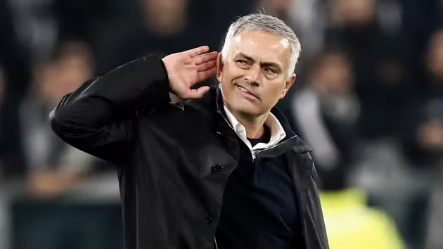  Man Utd đã tốn không ít tiền trong việc sa thải Mourinho.
