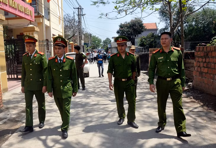CBCS Công an TX Quảng Yên tuần tra kiểm soát đảm bảo ANTT tại các địa bàn trọng điểm ở địa phương dịp Tết Nguyên đán Kỷ Hợi.