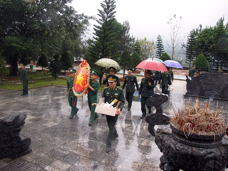 Cùng ôn lại truyền thống ngày này 40 năm trước.