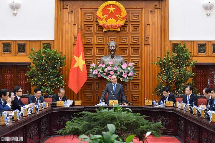 Thủ tướng Nguyễn Xuân Phúc phát biểu tại cuộc họp - Ảnh: VGP/Quang Hiếu