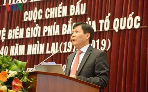 Phát biểu khai mạc, GS.TS Nguyễn Quang Thuấn – Chủ tịch Viện Hàn lâm KHXH Việt Nam nhấn mạnh, nhìn lại lịch sử nhằm đúc rút những bài học cho tương lai là vô cùng cần thiết, ý nghĩa