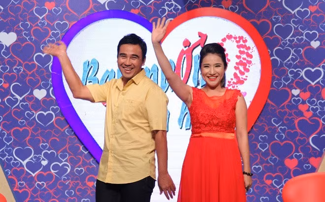Quyền Linh - Cát Tường trong chương trình “Bạn muốn hẹn hò“. Ảnh: ST