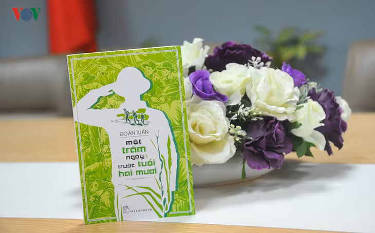 Sách “Một trăm ngày trước tuổi hai mươi”.