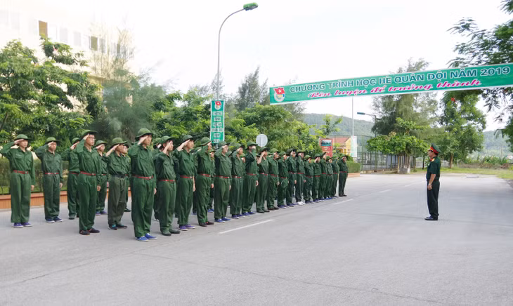Giờ học điều lệnh.