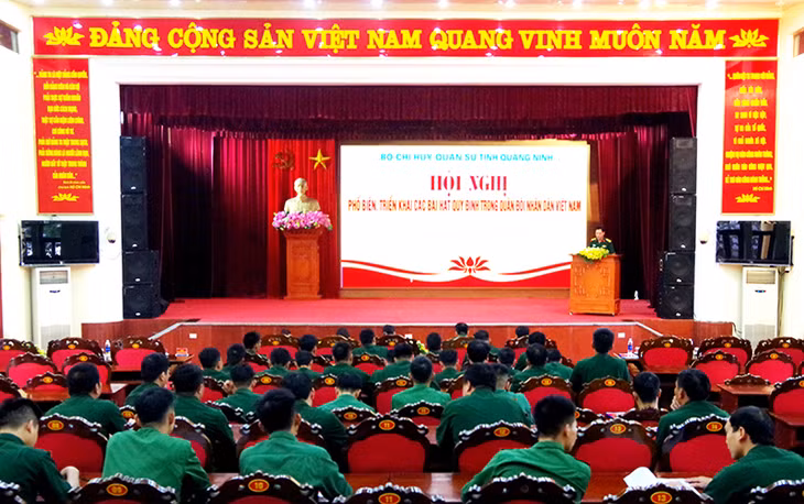 Quang cảnh hội nghị
