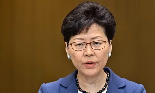 Trưởng đặc khu hành chính Hong Kong Carrie Lam trong cuộc họp báo ngày 10/6. Ảnh: AFP.