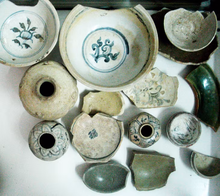 Hiện vật gốm sứ tại Cái Làng. Ảnh Trần Minh