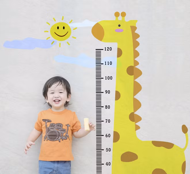 Phụ huynh có thể giúp con cao hơn nhờ chế độ dinh dưỡng hợp lý.
