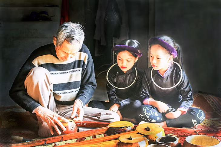Ông Phú truyền 