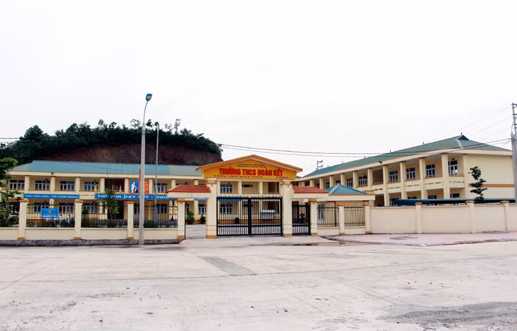 Các trường học xã Đoàn Kết