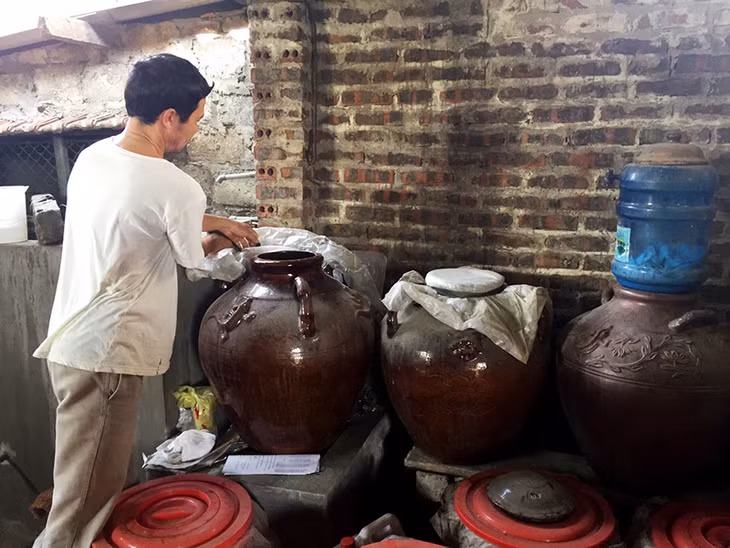tỷ lệ cơ sở sản xuất rượu thủ công được cấp giấy phép theo quy định chỉ đạt 1,35%,