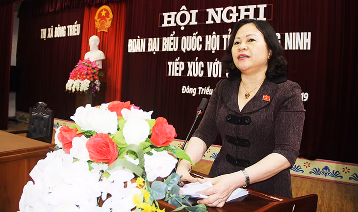 ĐBQH Ngô Thị Minh tiếp xúc cử tri Đông Triều, Uông Bí