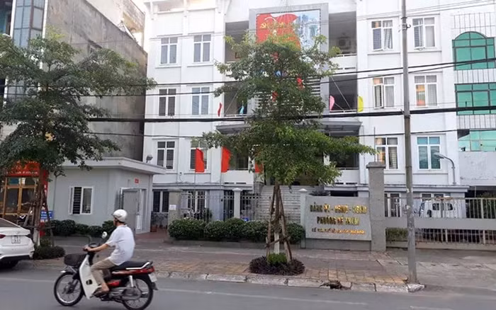 Công an TP Thái Bình vừa bắt khẩn cấp Bí thư Đoàn phường Đề Thám, TP Thái Bình, tỉnh Thái Bình.