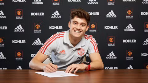Daniel James chính thức thuộc về M.U.