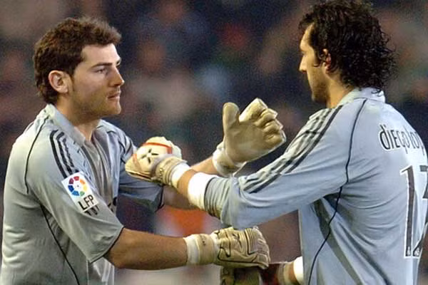 Công bằng mà nói với phong độ hiện tại, Diego Lopez cũng xứng đáng được ra sân