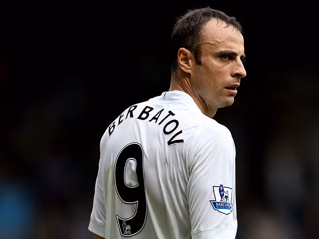 Chelsea muốn hỏi mua Berbatov