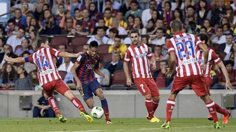 Neymar bất lực trước hàng thủ chặt chẽ của Atletico