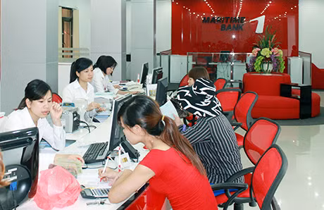 Không gian giao dịch mở tại Ngân hàng TMCP Hàng hải Chi nhánh Quảng Ninh.