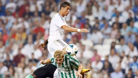 Ronaldo và đồng đội đã bộc lộ không ít vấn đề ngay ở vòng ra quân