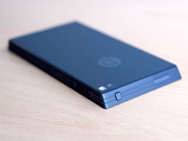 Một bản mô hình Ubuntu Edge.