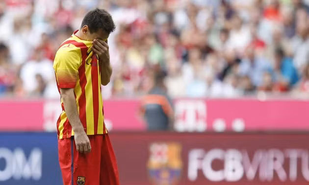 Barca từng mặc áo mang màu cờ xứ Catalunya ở trận gặp Bayern