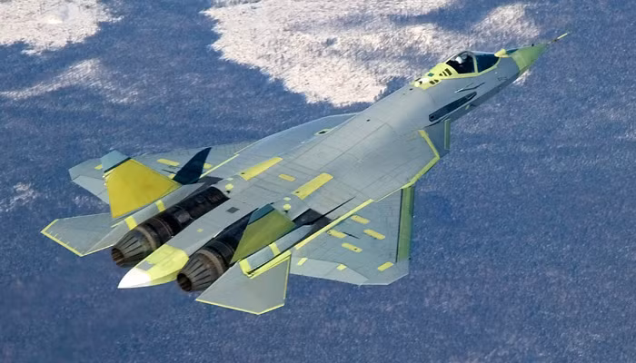 Đồ họa mô phỏng so sánh kích thước T-50 và F-22
