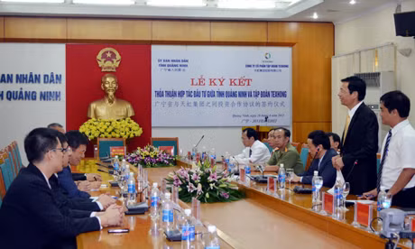 Đồng chí Nguyễn Văn Đọc, Chủ tịch UBND tỉnh phát biểu tại lễ ký kết.