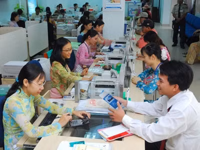 Thời ngân hàng lương cao, ồ ạt tuyển người đã qua. Ảnh: Ngọc Châu.