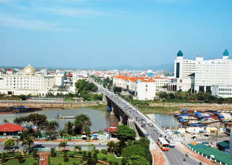 Cầu Ka Long - biểu tượng lịch sử của thành phố Móng Cái. Ảnh: baoquangninh