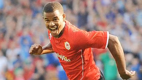 Fraizer Campbell, người lập cú đúp nhấn chìm Man City