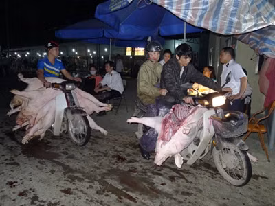 Ngăn chặn thịt bẩn - nhiệm vụ bất khả thi. ảnh: Phạm Anh.