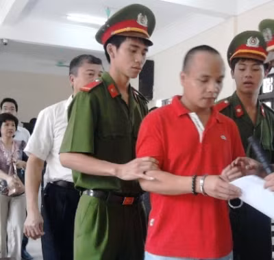 Mới học hết lớp 5 nhưng vị tổng giám đốc đã lừa đảo 22 tỷ đồng.