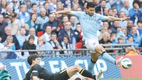 Aguero (phải) và đồng đội sẽ không để Hull City gây bất ngờ