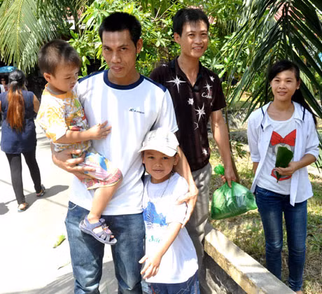 Niềm vui ngày đoàn tụ