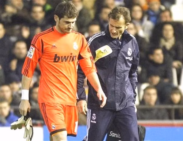 Casillas sẽ đến Anh thi đấu?