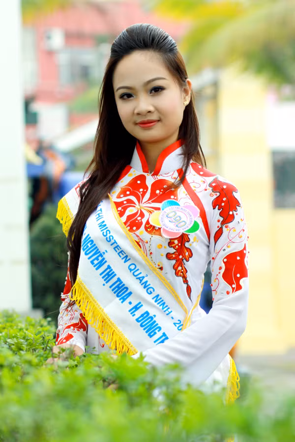 Nguyễn Thị Thoa (SBD: 090) SN 9-10-1995, Học sinh Trường Trường THPT Hoàng Quốc Việt, Huyện Đông Triều.