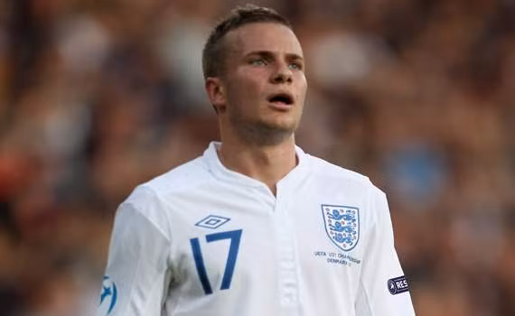 Cleverley trong màu áo U21 Anh