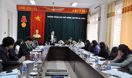 Đồng chí Đỗ Vũ Chung, Trưởng Ban Dân vận Tỉnh uỷ, Trưởng Ban Văn hoá- Xã hội, HĐND tỉnh kết luận buổi làm việc.