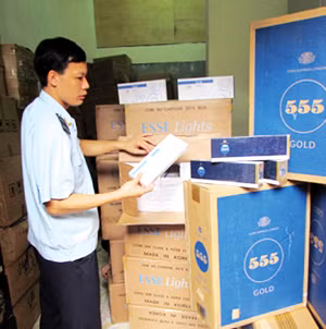 Thuốc lá ngoại nhập lậu do lực lượng Hải quan thu giữ.