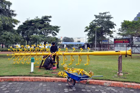 Hệ thống đèn chiếu sáng được sữa chữa.